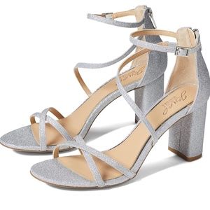 Jewel Badgley Mischka